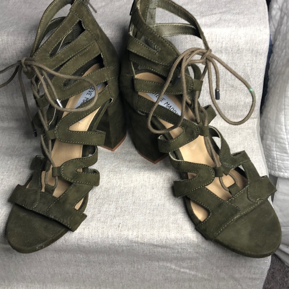 Steve Madden Cage Lace Up Heels -green